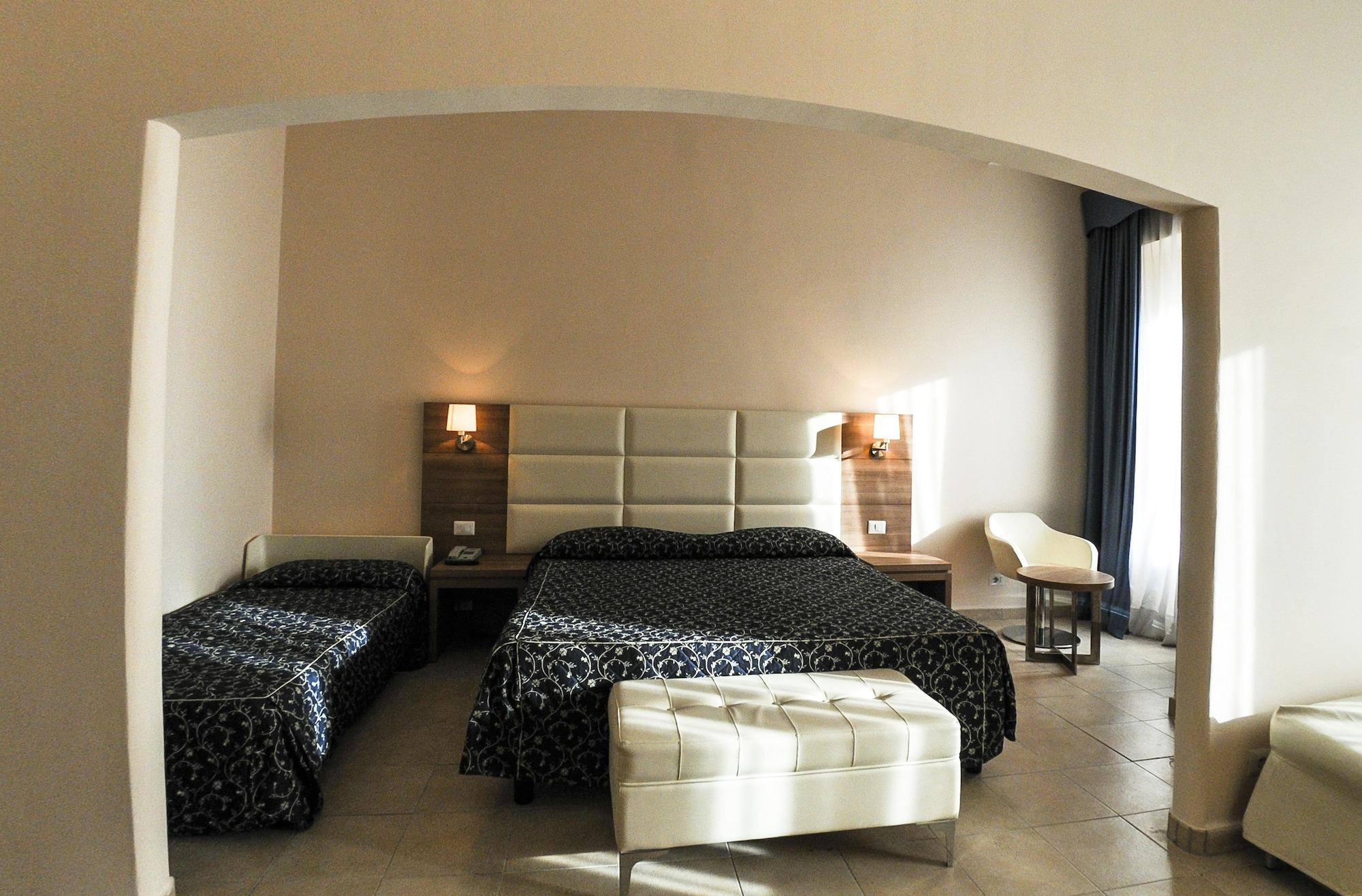 Hotel Mediterraneo Civitavecchia Extérieur photo