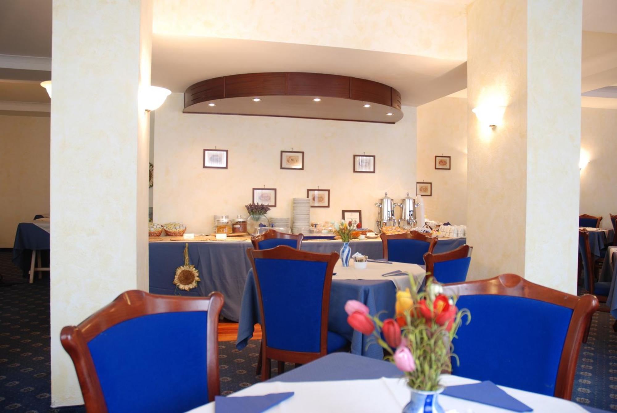 Hotel Mediterraneo Civitavecchia Extérieur photo